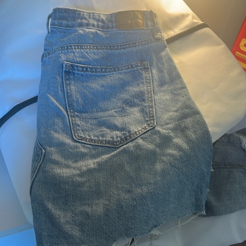 American Eagle jeans skirt size 12. There’s one small mark at the bottom